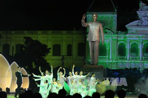 Art performance on 40 years of Ho Chi Minh city held