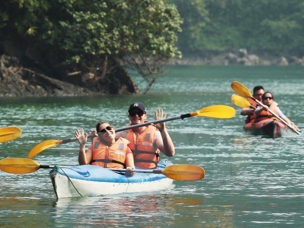 Nearly 5 6 million foreign tourists visit Vietnam