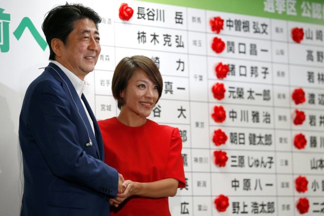 Japanese PM Shinzo Abe claims victory in parliamentary election