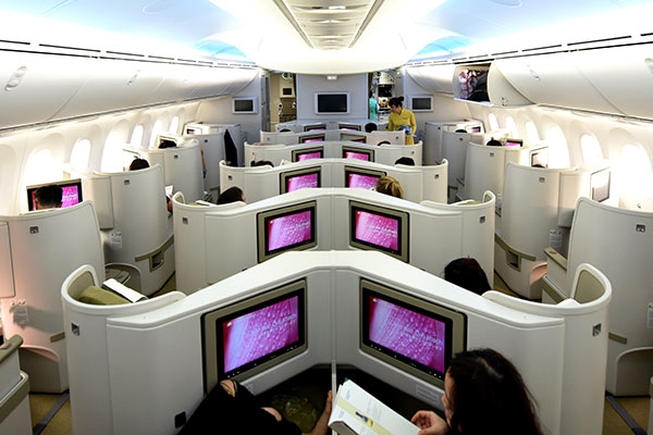 Vietnam Airlines recognized as leading global airline with Skytrax 4-star rating