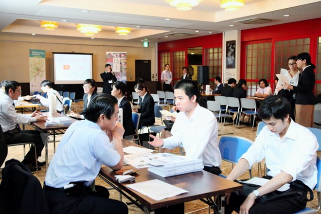 Connecting local businesses and Vietnamese students in Japan