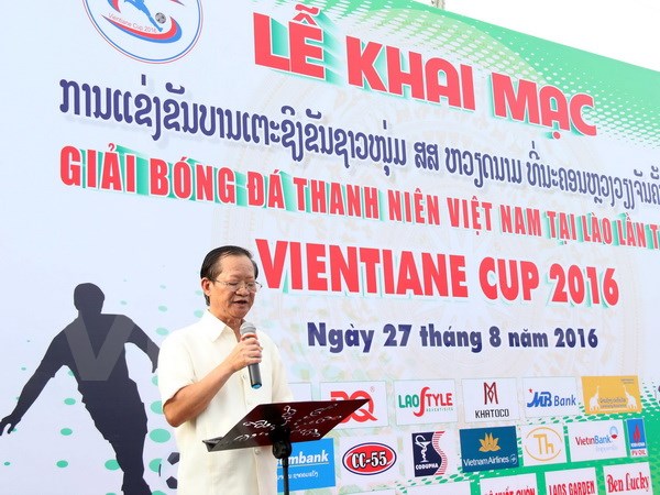 Vietnamese youth in Laos raise fund for charity