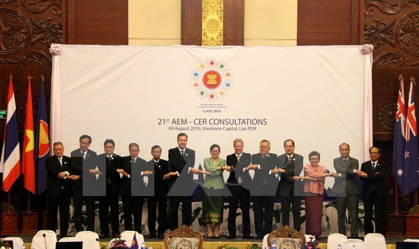 ASEAN, Australia, New Zealand talk to boost trade links