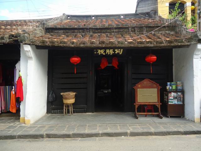 Over VND3 billion to restore two relics in Hoi An ancient town