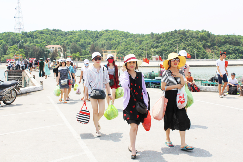 Foreign tourists permitted to freely visit Co To island