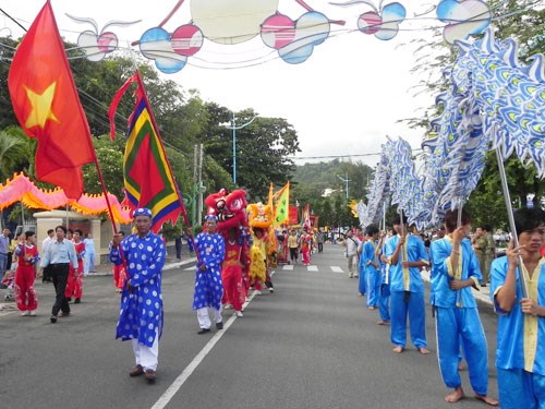 Crowds attend whale worshipping festival in Vung Tau