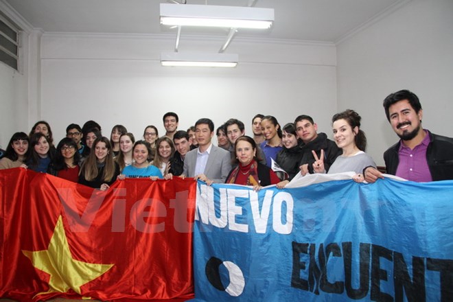 Large number of Argentinian students interested in learning about Vietnam