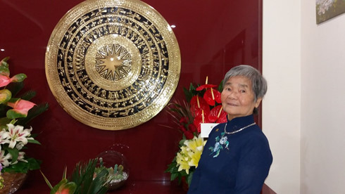 Gongs and Dong Son kettledrum wow Iranian reporter