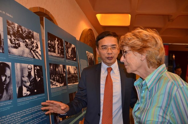 Photo exhibition about President Ho Chi Minh opens in France