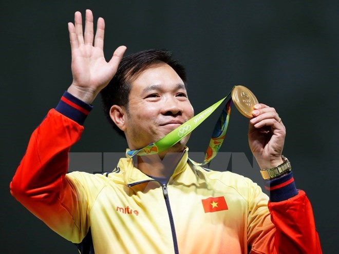 Shooter Hoang Xuan Vinh is world No 1