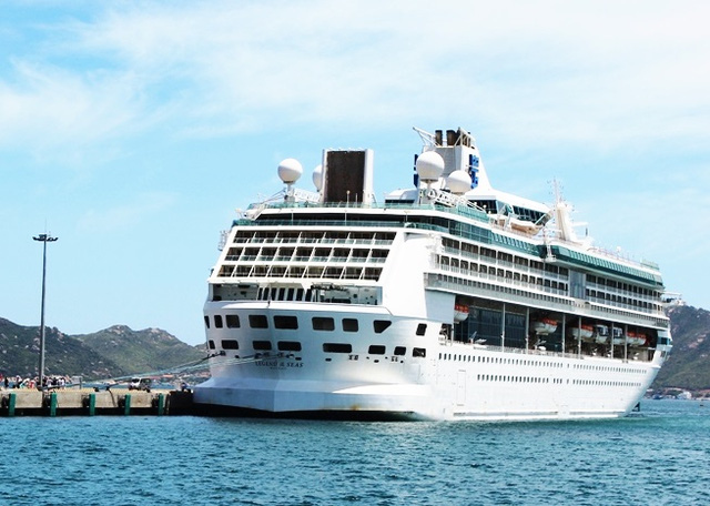 Khanh Hoa’s port receives first foreign cruise ship