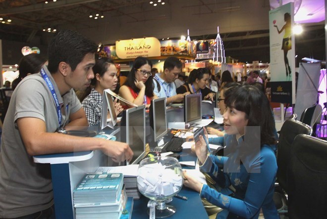 Airlines opens sale for Tet holiday 2017