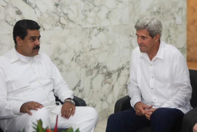 John Kerry meets Venezuelan President Maduro
