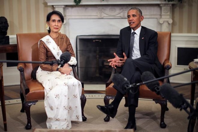 US lifts sanctions on Myanmar