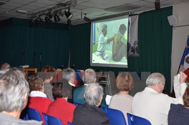 Fundraising in France to support Vietnamese AO dioxin victims