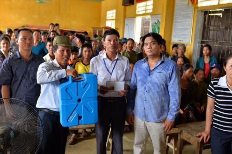 Overseas Vietnamese in Slovakia support people in Central region