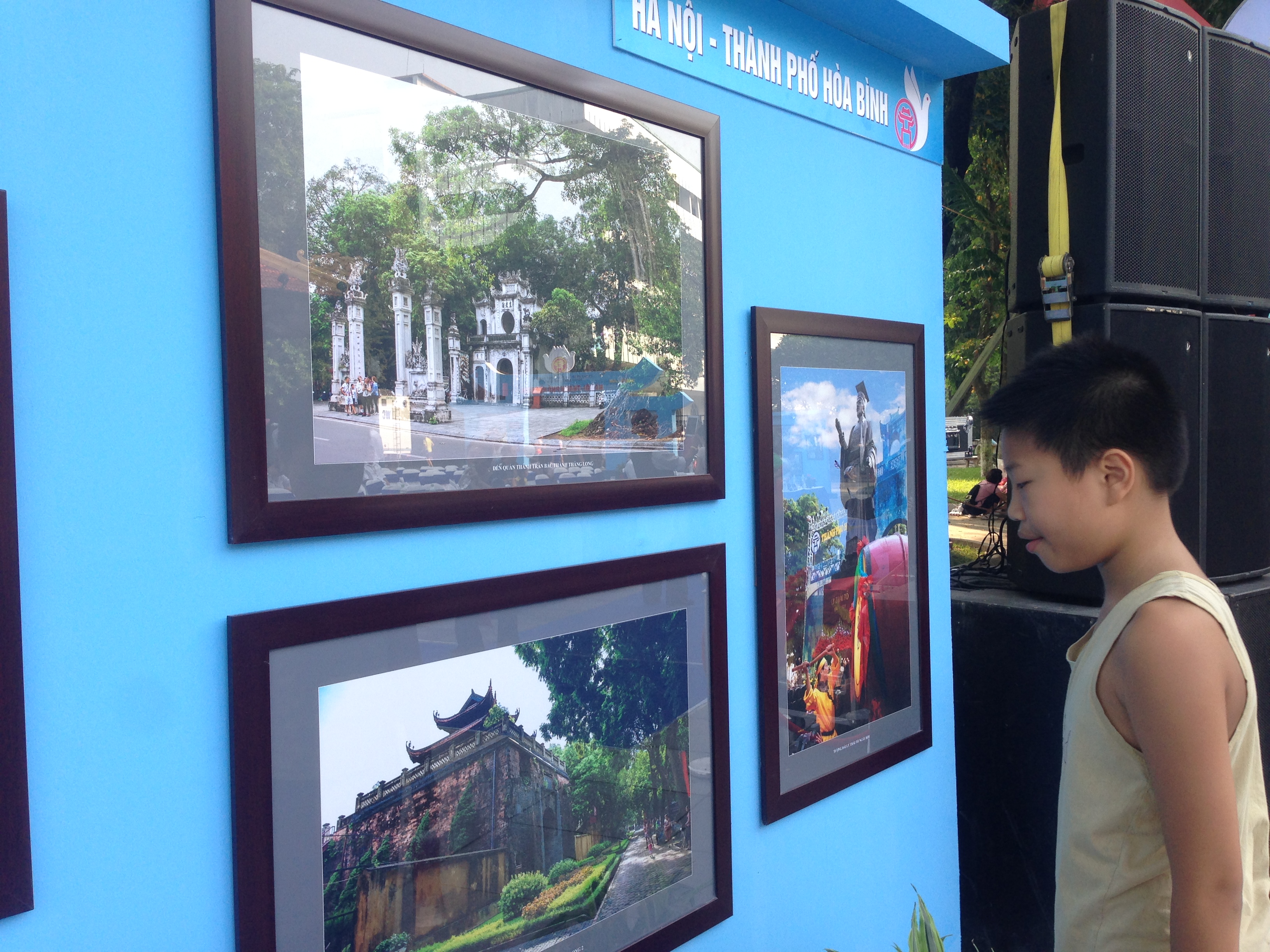 Over 100 photos on Hanoi on display