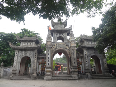 Hung Yen restores 100 relics