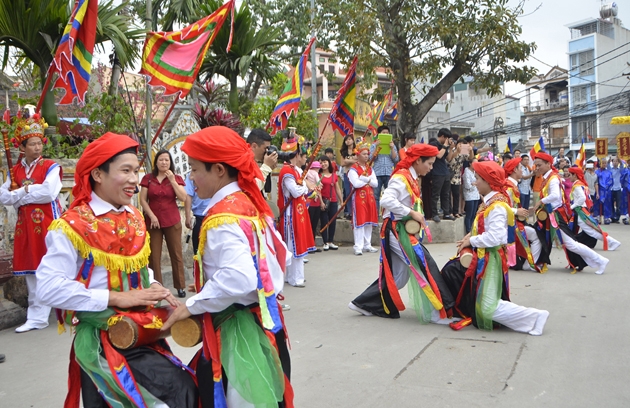 Thang Long ancient dance performance in Hanoi