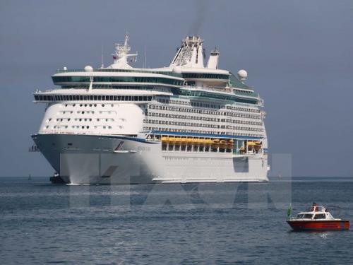 Five-star cruise ship docks at Chan May Port