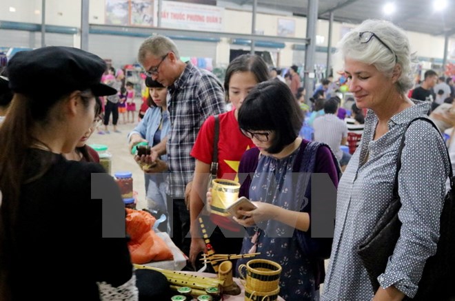 Over 8 million foreigners visit Vietnam