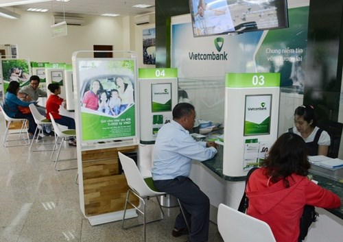 Vietcombank cuts specific lending rates