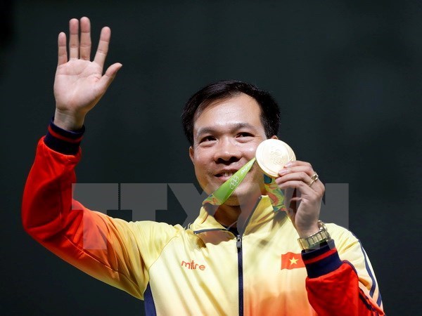 Shooting star remains top in men 10m air pistol