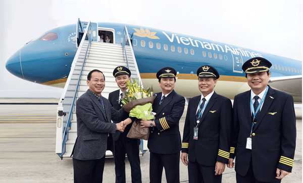 Vietnam Airlines takes delivery of 10th Boeing 787 Dreamliner