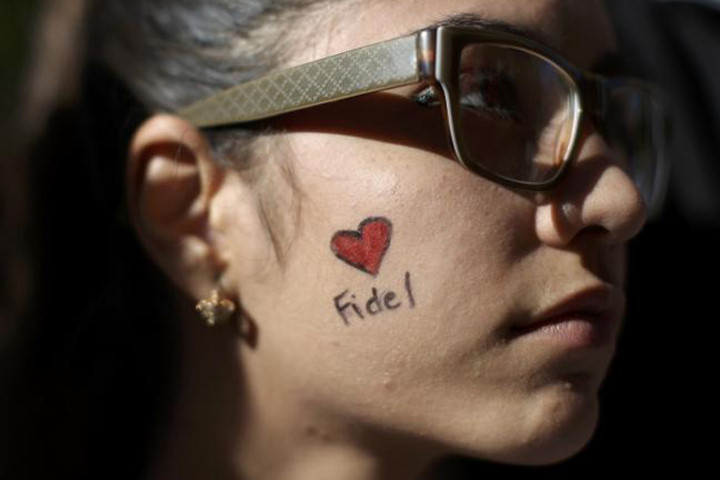 Cuba begins official mourning for Fidel Castro