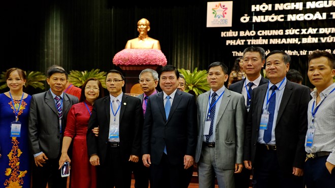 Overseas Vietnamese vow to develop HCM city