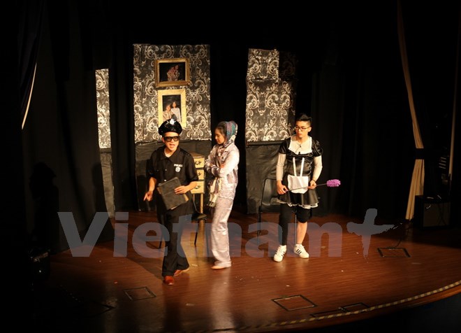 Impressive art program held by Vietnamese student in UK