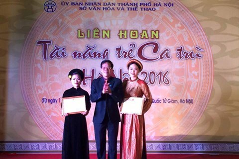 Ca tru festival for young Hanoians closes