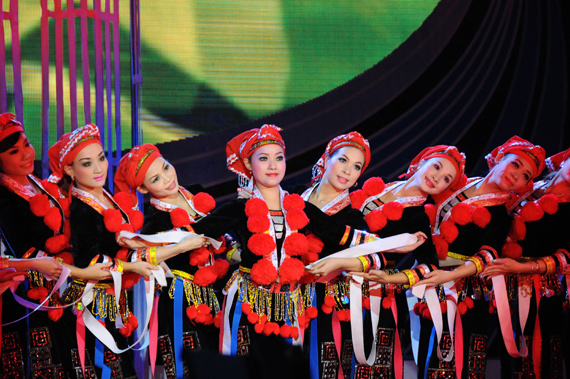 Professional dance competition of Vietnamese ethnic groups