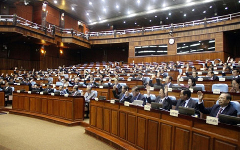 Cambodia ratifies Paris climate accord
