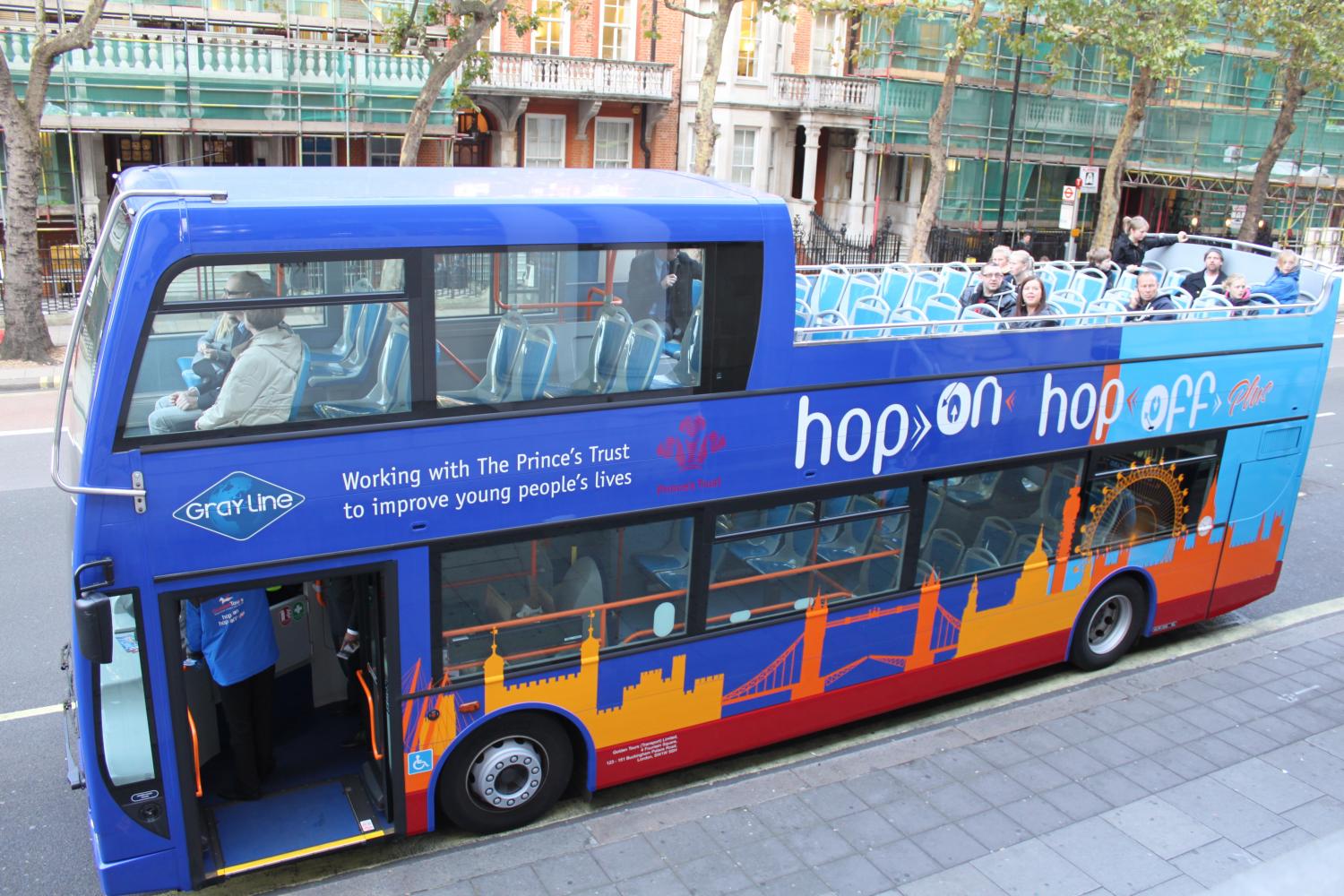 Da Nang to put Hop on Hop off buses into operation
