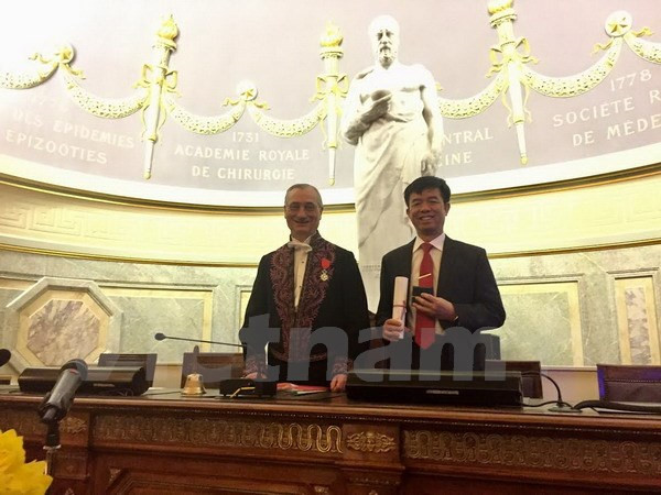 First Vietnamese professor becomes academician at French National Academy of Medicine