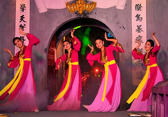 Diverse cultural activities to welcome New Year 2017