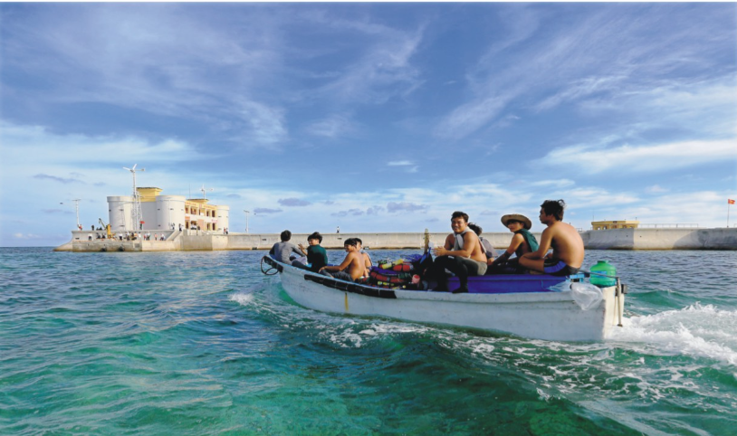 Photos of Truong Sa on display in Thai Nguyen