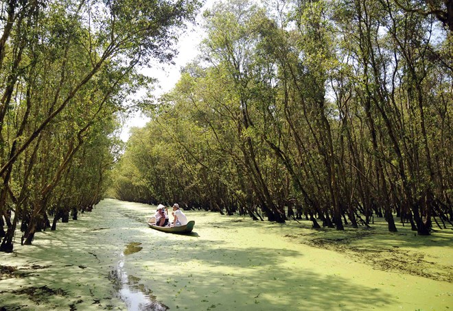 Seminar looks ways to improve tourism competiveness