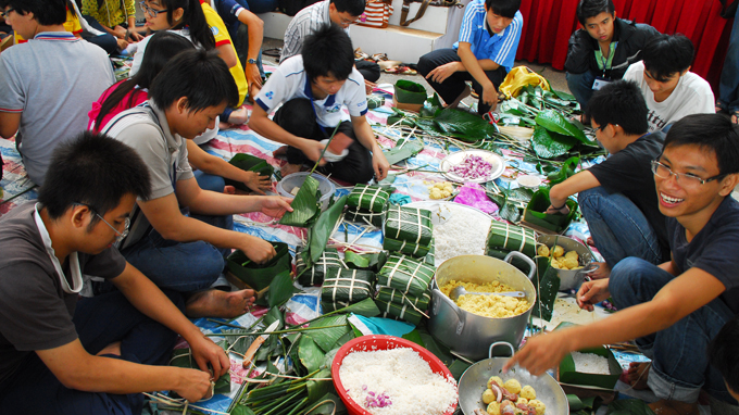 Significant customs of Vietnamese people during Tet