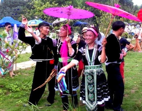 Activities at the Vietnam National Village for Ethnic Culture and Tourism to welcome Tet 2017