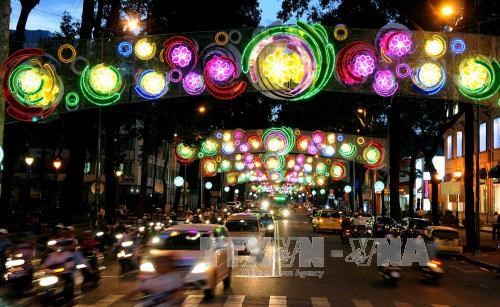 Hanoi rings in New Year with exhilaration