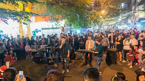 Hanoi walking streets – new hotspot for cultural activities and entertainment