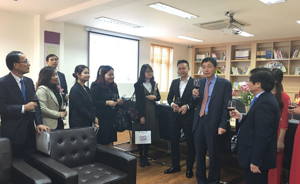 “Korea corner” opens in Hanoi