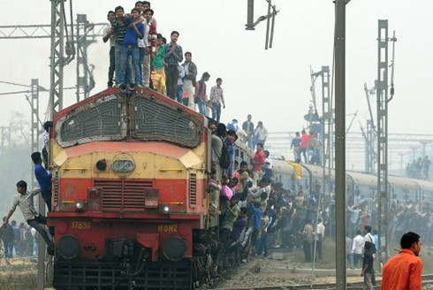 India train crash At least 39 killed, 100 injured