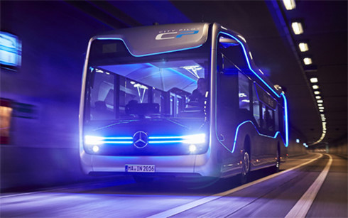 Paris launches first daily driverless bus service