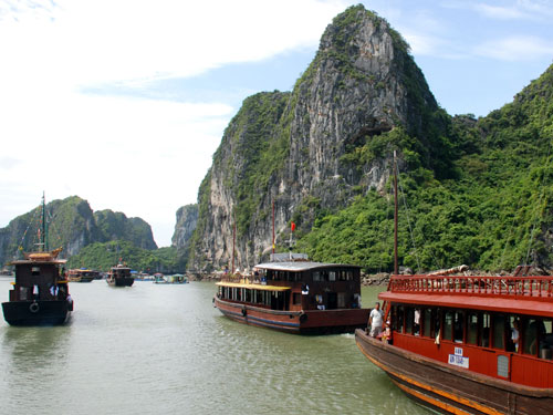 Entrance fees to Ha Long Bay and Bai Tu Long Bay to change from early April
