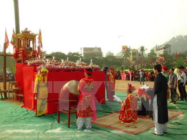 Long Tong festival in Tuyen Quang draws crowd