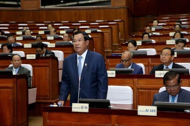 Cambodia approves amended law on political parties