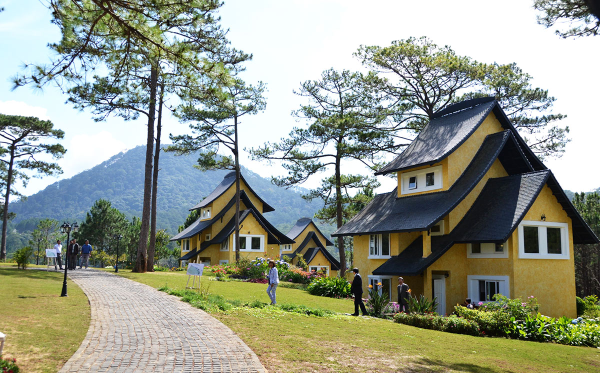 Da Lat has nearly 2,500 three to five-star hotels
